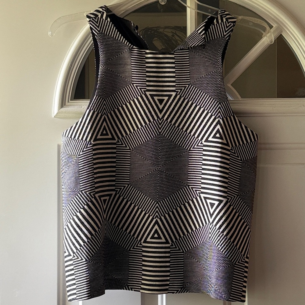 HD in Paris Black and White Geometric Tank Top
